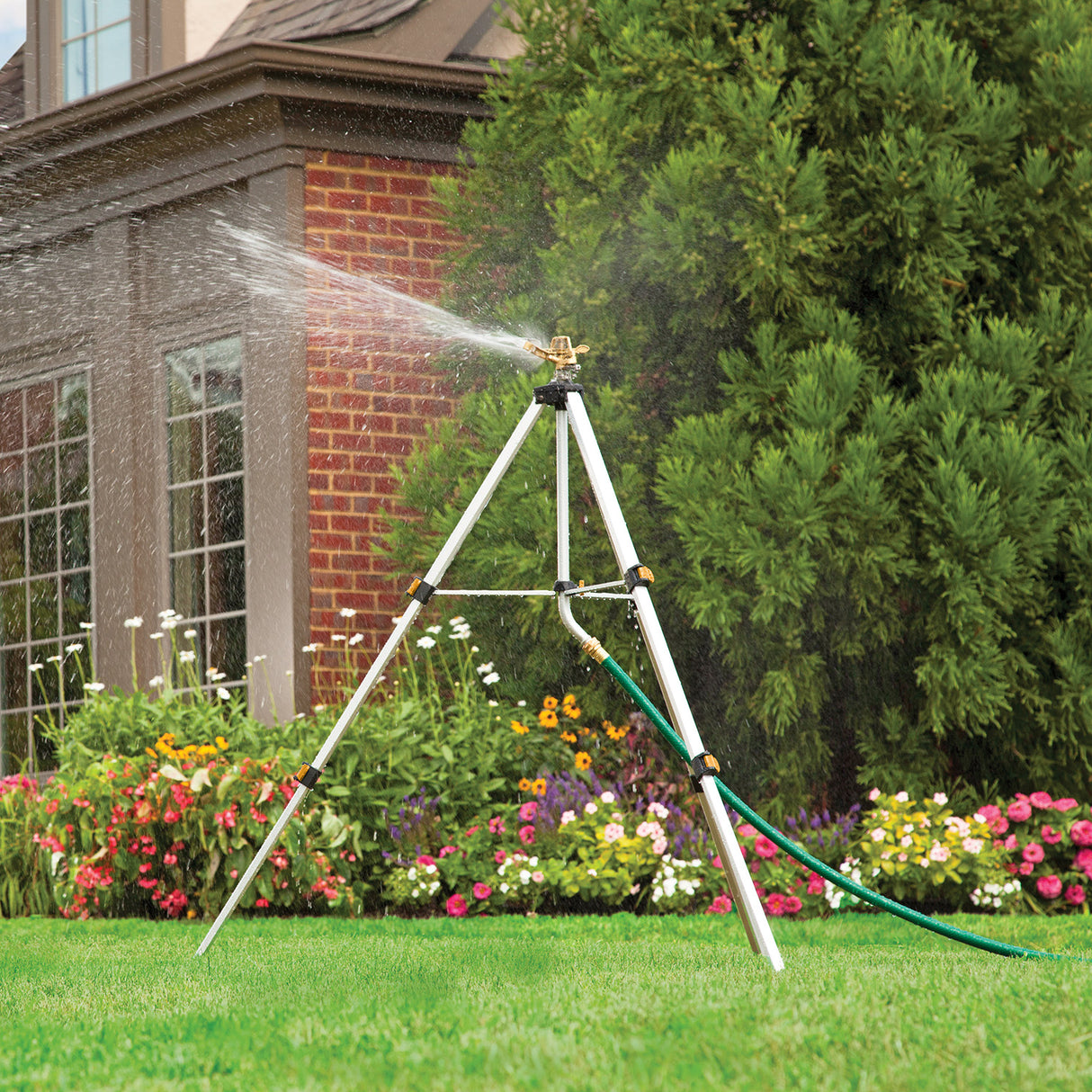 Sprinkler | Pulsating Lawn | 85' Coverage | Adjustable Tripod | Melnor XT