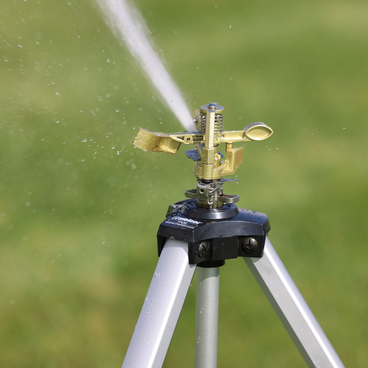 Sprinkler | Pulsating Lawn | 85' Coverage | Adjustable Tripod | Melnor XT