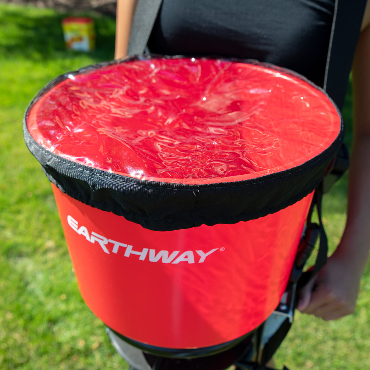 Broadcast Spreader | Seed & Fertilizer | Hand Crank | 30 Pound Capacity | Earthway 3100