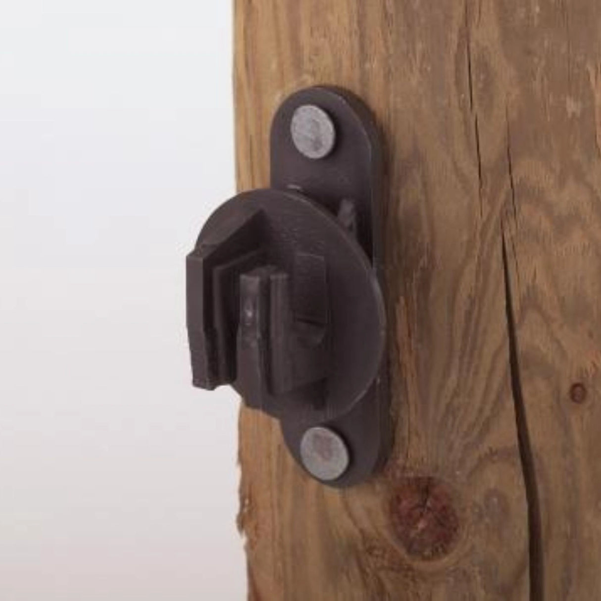 Dare Electric Fence Insulators Snug HT Wood Post securely installed on a wooden post