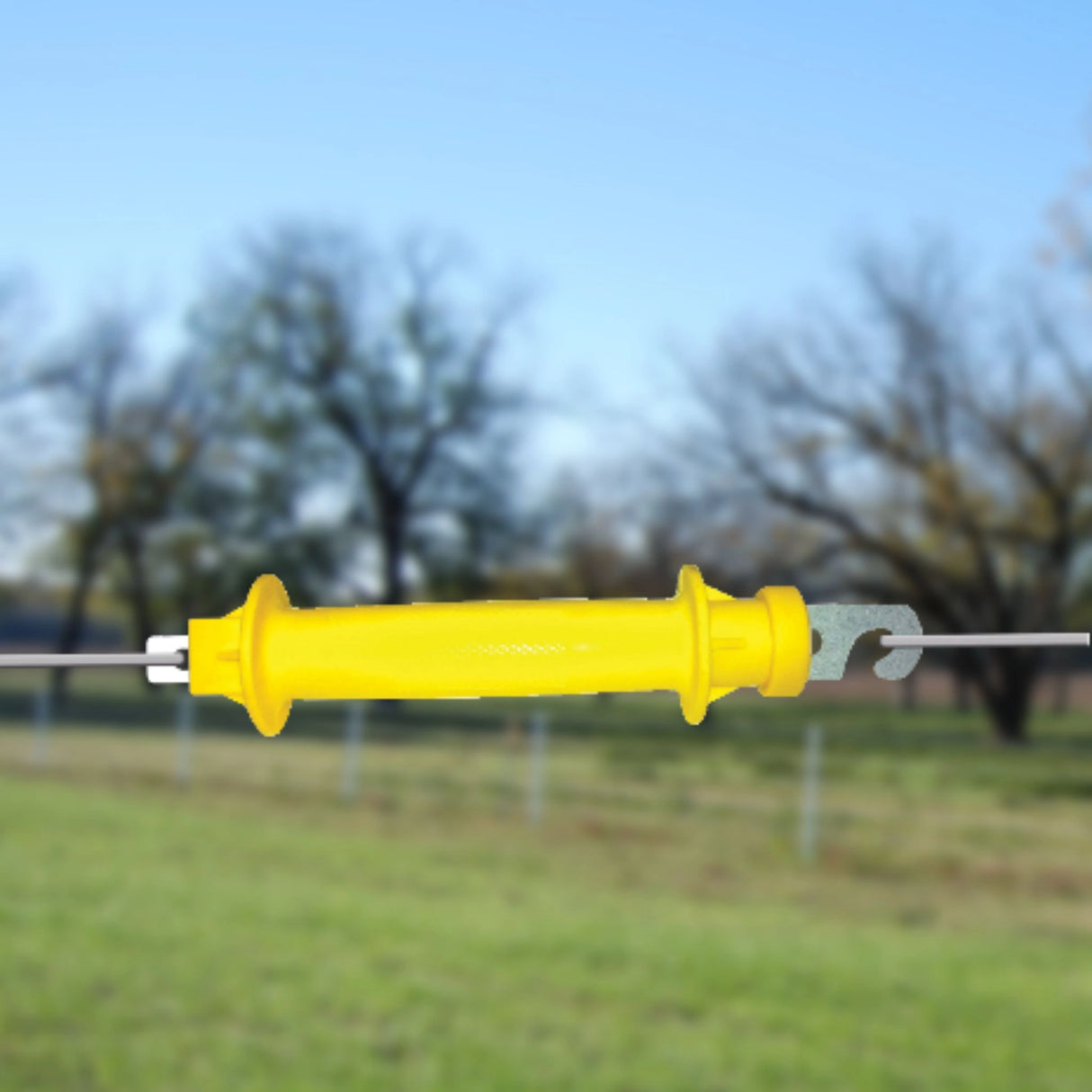 Patriot Electric Fencing Rubber Gate Handle in use with polywire fencing, in the outdoors of Kamloops, British Colombia