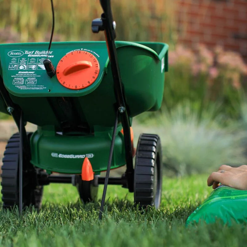 Broadcast Spreader | Seed, Fertilizer & Ice Melt | 15 Pound Capacity | Scott's 75121 Mini