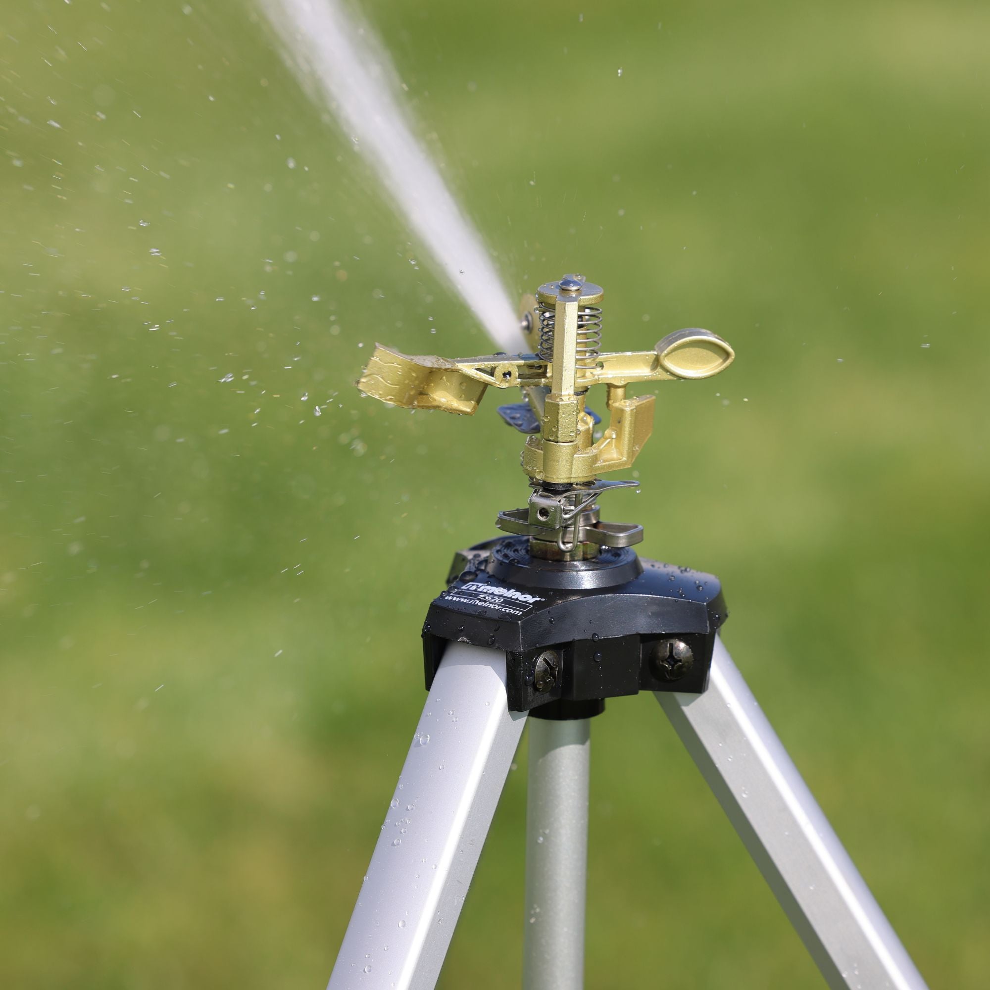 【R&B】xplicit Sprinkler | Pulsating Lawn | 85' Coverage | Adjustable Tripod